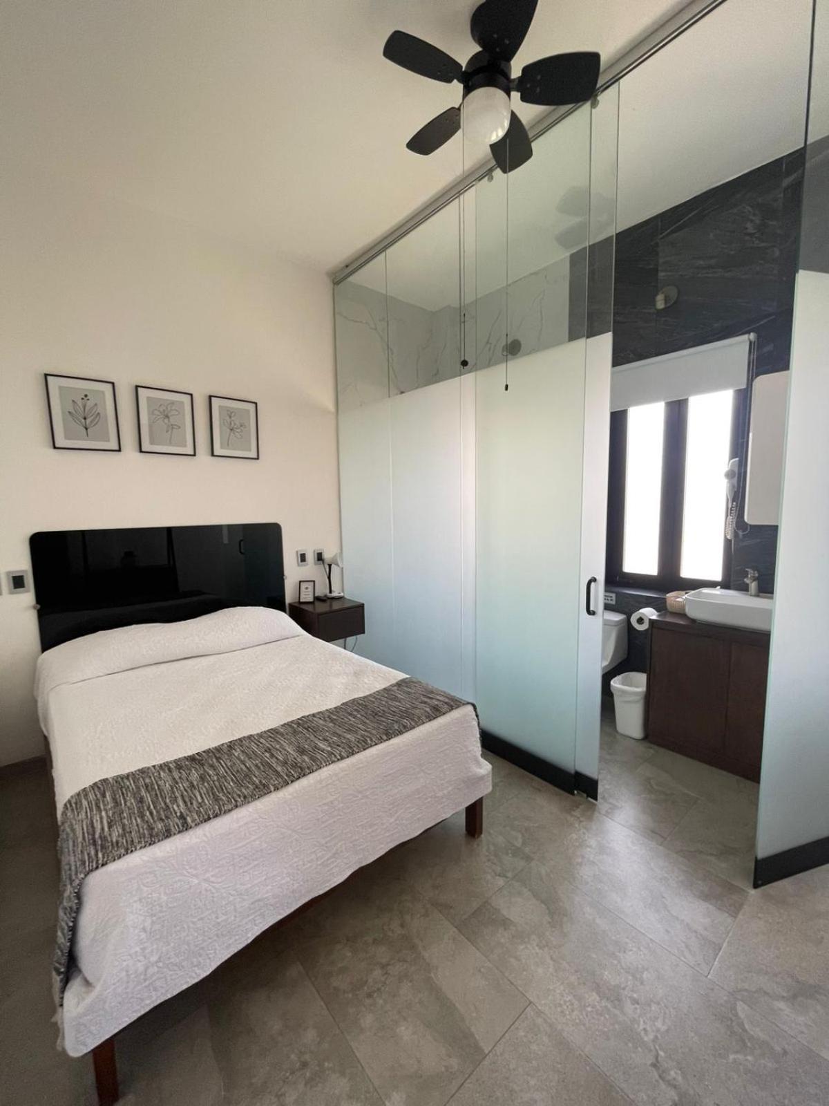 ホテル La Casa Mia レオン エクステリア 写真