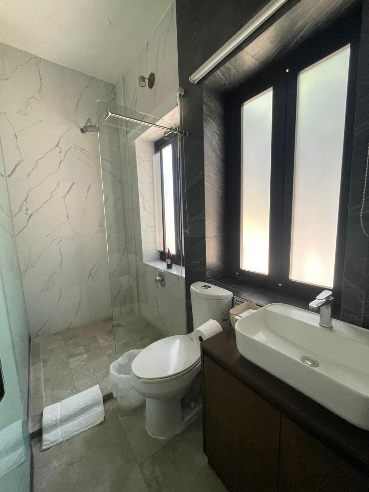 ホテル La Casa Mia レオン エクステリア 写真